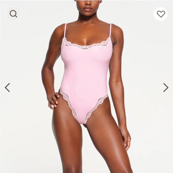 SKIMS Tops - Skims fits everybody lace bodysuit